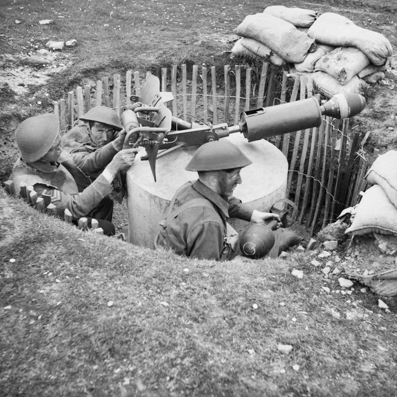 Home_Guard_soldiers_operate_a_'Blacker_Bombard'_spigot_mortar_during_training_at_No._3_GHQ_Home_Guard_School_at_Onibury_near_Craven_Arms_in_Shropshire,_20_May_1943._H30181.jpg